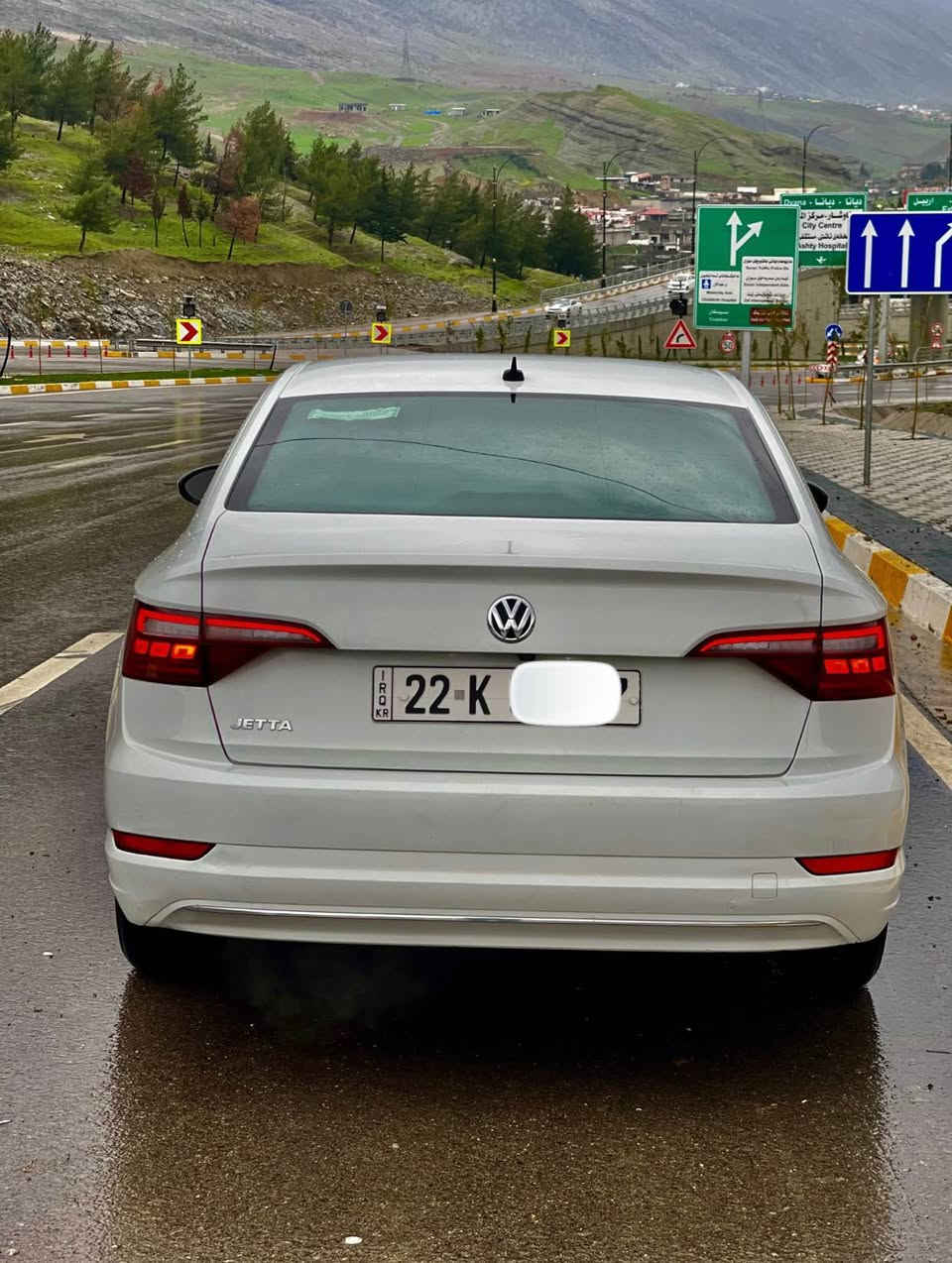 Volkswagen Jetta 2019 S
گێر ئۆتۆماتیک
گێر و مەکینەی بە شەرت نەکراوە
کامیرا و رادار و تحدیدسورحە و ئۆتۆ ستارت ستۆپ
برێک بەسمە 
پێش و دواوەی کەپسە
هەر چوار لایتی بیلاد شریکەیە
رادێتەر و حەماوەی بە شەرته 
ئیرباگ شەریکەیە نەتەقیە 
يةك پارچەی بۆیاخە بۆنیت بێ ژۆرێ بێ ئیرباگ
هەندەک نوقتە تەزرەی زۆر کەمی هەیە بێ دیار بون
نرخی 125 مەجالەکی زۆر کەم
تکایە موشتەری تێل بکە جوابی نامە نادرێتەوە
ژمارە مۆبایل *********** أربيل, العراق
