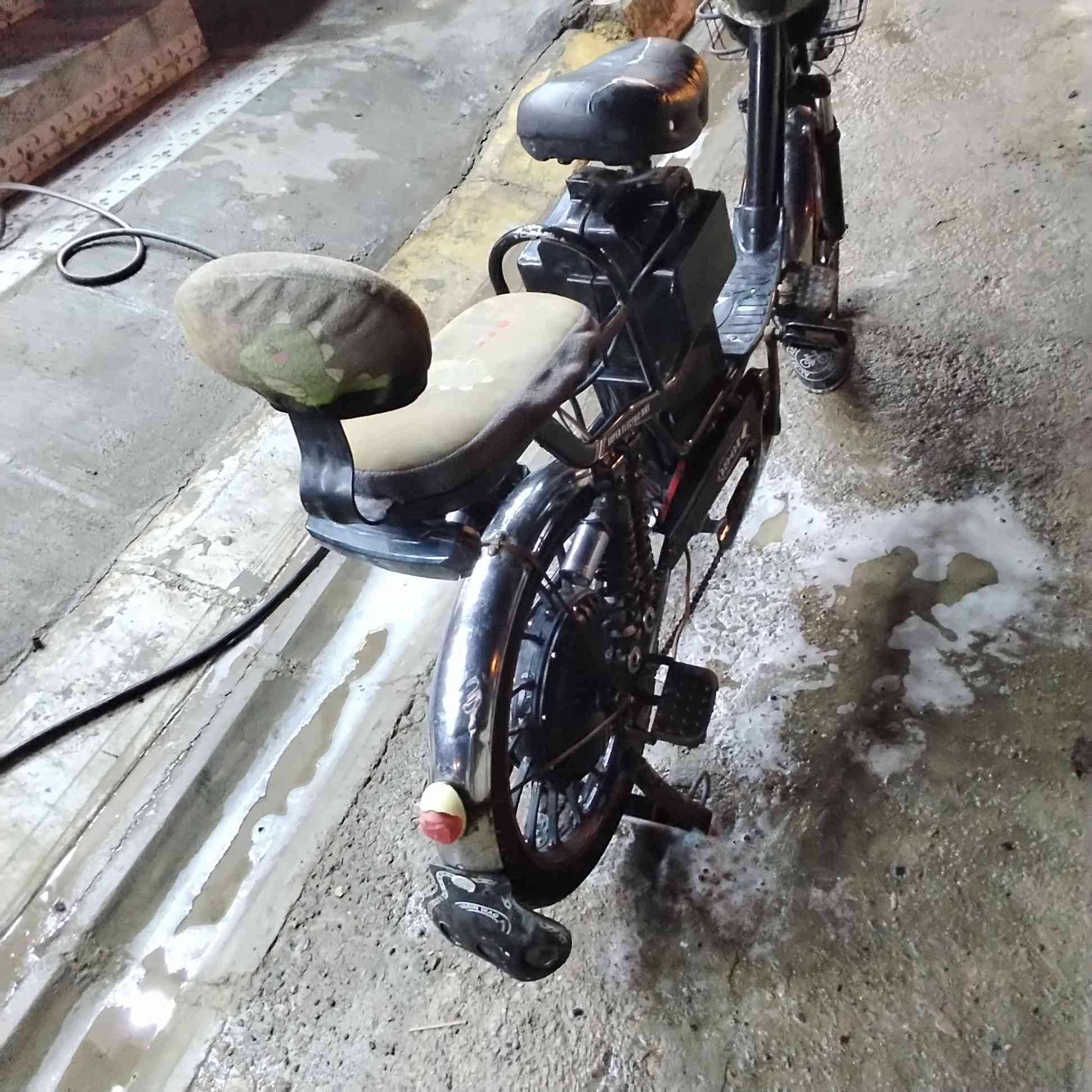 بايسكل شحن للبيع اي نقص مابي بطاريات جدد تايرات جدد امامي جوب خلفي جوبلس سعر 190 وبي مجال


**إذا كنت صاحب هذا الإعلان وتريد حذفه لأي سبب، رجاءا أرسل رسالة إلى الدعم الفني**