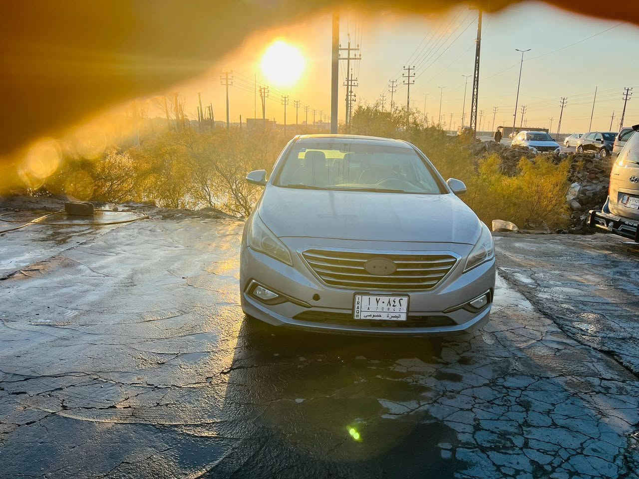 السلام عليكم للبيع  سوناتا 17 سبورت ورد امريكي صور الحادث موجوده السعر115 وبيه مجال الشراي يتصل على الرقم*********** رقم صاحب السياره مارد على الفيس
