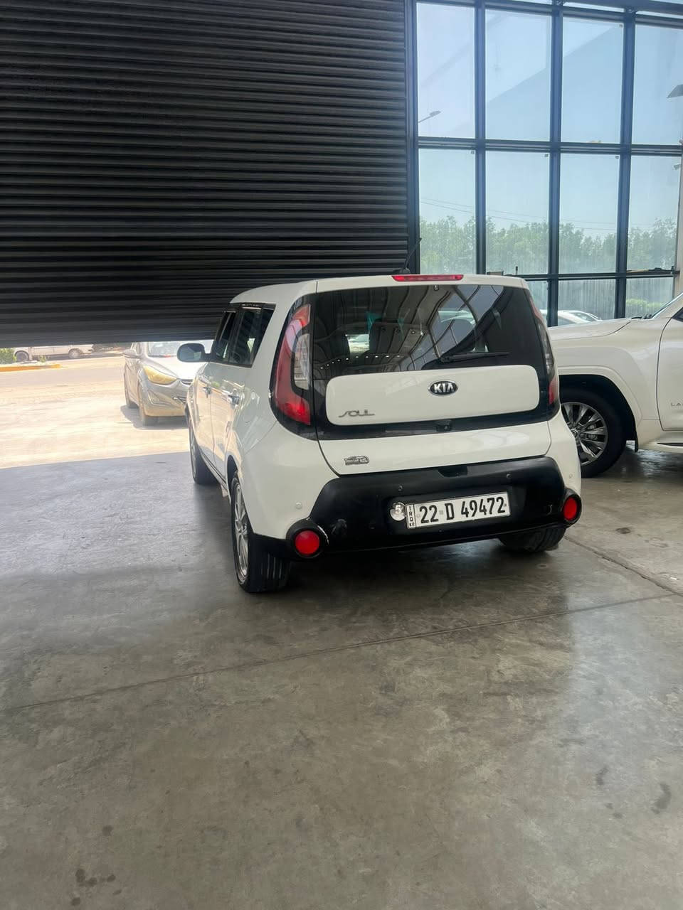 للبيع Kia Soul 2017 🚗
لون أبيض 🤍
أوتوماتيك
ممشى 78 ألف كم فقط
✔️ محرك مكفول
✔️ شاشة وكالة + كاميرة خلفية
✔️ السيارة بدون حادث
✔️ صبغ دعامية أمامي وخلفي (شخوط تكحيل فقط)
✔️ نظيفة جداً واستعمال شخصي مال دكتورة 
السعر 118وبيهة مجال  الستفسار بس واتساب 
***********
