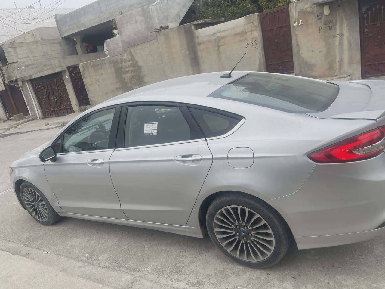 فۆرد ڤیوژن 2018 ی سلڤەر مواسەفات S
57 میل ڕۆیشتووە. 
سەنەوی هەتا 2030 نوێ یە
 بە ناوی خۆمەوەیە 
هیچ مەسرەفێکی تێدانیە 
بە جوانی و پاکی ماوەتەوە 
بۆنت و چەمەلاغ بۆیاغە بێ ناو گرتن 

سـعـر : لە کۆمێنت داوابکە ڕاستەوخۆ بۆت دێت 📥 

گێر و مەکیەنەی بەشەرت 
هیچ کێشەیەکی تێدا نییە 

ژمارەی خاوەنەکەی 
***********
