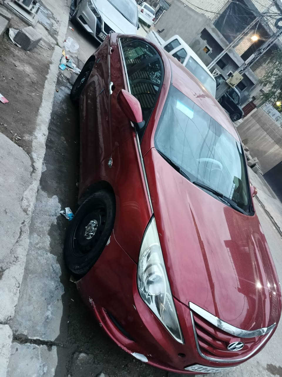 للبيع سوناتا صبغ عام موديل ١١ بسمي كامره حساسات تحكم ستيرن السعر ٧٨ مكان الدوره  *********** تخم تاير جديد
