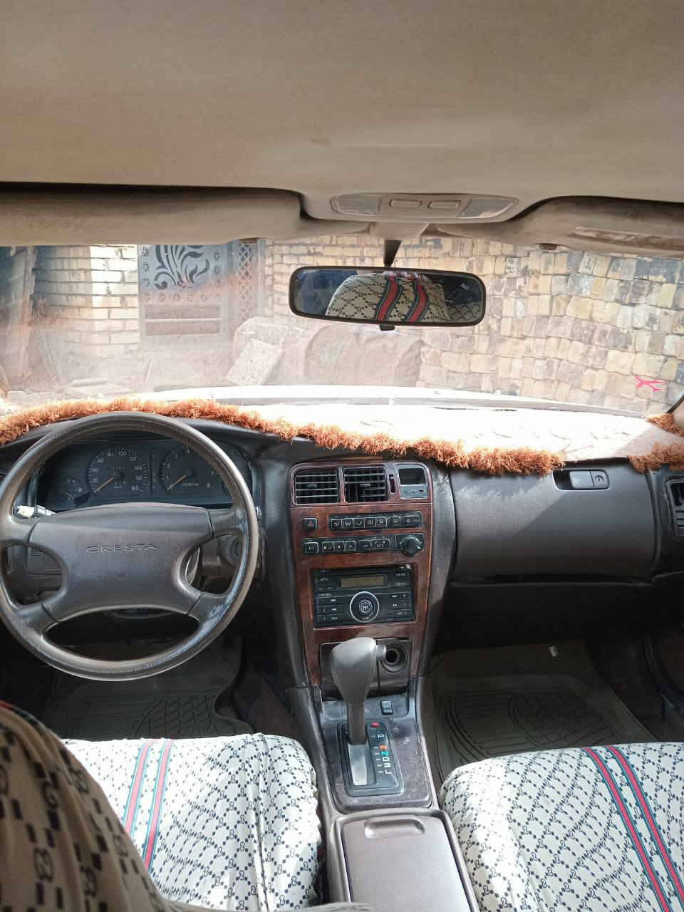 السلام عليكم اخوان سياره اكرسته السعره ٦٦ورقه وبيه مجال رقمه انكليزي ادياله بسمي سنويه لل ٢٨ تحويله اي محافضه السياره جهازه من تبريد مكينه ونجي ناعم حداديه جديده الموديل ٩٤ السياره مكفوله من الكص والعيب الشرعي ومن الضربه القويه اقسم بالله السياره احله من الصورة مكاني نجف كوفه  ***********
