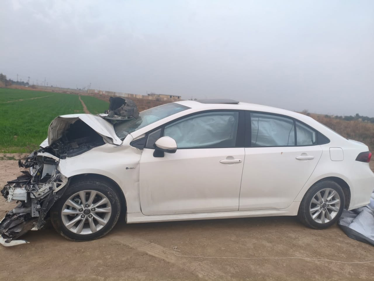 سلام عليكم 
الله يكفيكم الشر 
كورلا موديل 25
ماشيه 22 ألف 
ابيع على حادث السعر المطلوب 8500$
للتواصل /***********
