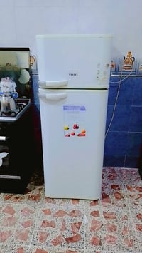 ثلاجة • نضيف • ١٢قدم