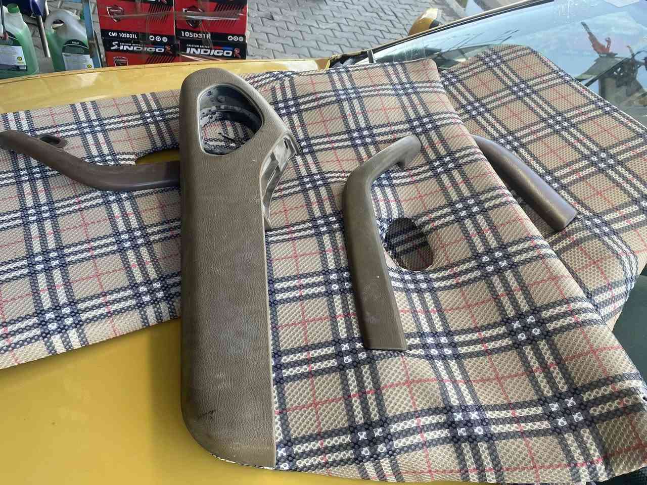 السلام عليكم عندي ابطاين سمند جدد امدوشمات ٣ قطع السعر ١٠٠ قفل ***********
