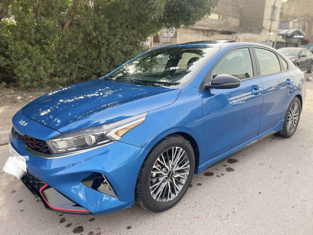 السلام عليكم فورتي (جيتي لاين )
موديل 2022 

  مكفوله كفاله عامه من صبغ بدون ايرباك 

رقم بغداد جديد سنويه جديده بأسمي 

فول مواصفات 

حساسات 

رادرات 

توقف ذاتي 

تحديد مسار 

ثلالث انضمه قيادة 

سايد بريك بصمه 

بصمه أبواب و بصمه تشغيل 

تشغيل عن بعد 

سلايت 

محرك2000 دوش 

ماشيه ٦٨

مكان سياره بغداد 

الاتصال على رقم ***********
