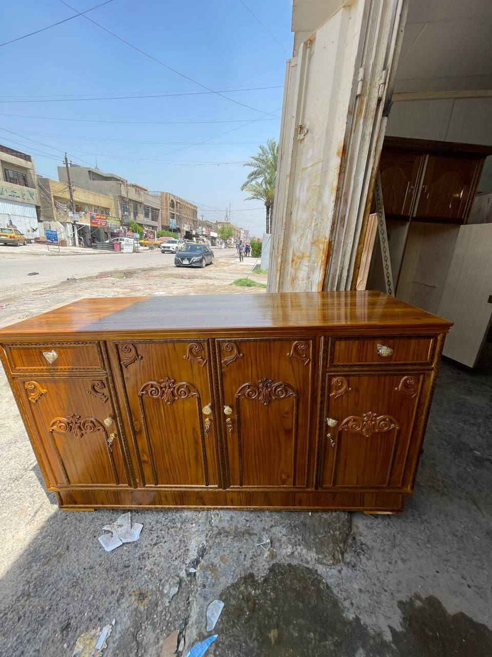 #البوفيات
المتر  130 السعر  الف 

المتر وربع السعر  160 الف

المتر ونص  السعر 170 الف

المترين اله ربع  السعر  180
المترين السعر  190 الف 

المترين ونص السعر  210  الف 

#قياسات  📐📏 

ارتفاع البوفية متر  
عرض البوفيه ٦٠ سم 
الوجه صاج ٤ ملم والداخل عادي ٤ ملم شغل فوق الوسط 

توصيل بغداد مجاني 
اطراف ١٠  الف 

محافضات 
فلوجه ٥٠
حله (بابل)٥٠
كربلاء ٥٠
كوت(واسط قريبة فقط ) صويره  ٥٠
نجف ٥٠
دوانيه٥٠
ديالى (فقط بعقوبه)  ٥٠ الف


**إذا كنت صاحب هذا الإعلان وتريد حذفه لأي سبب، رجاءا أرسل رسالة إلى الدعم الفني**