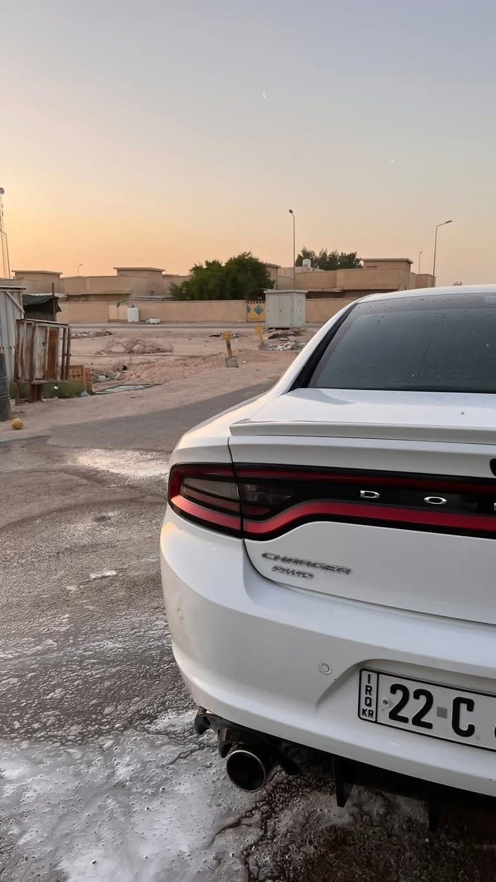 � إعلان بيع سيارة
النوع: جارجر بوليسي
الموديل: 2021
الفئة / الوصف: Police
المحرك: 6سلندر 3.6
القير: قير 5 سرعات أوتوماتيك
اللون:ابيض
الاستيراد: امريكا
الممشى: 85كم
الحالة: السيارة بحالة طيبة وما تحتاج شي
الفحص: لا يوجد
ملاحظات إضافية:السياره ضربه صندوق مثل ما موضح بالصورة. �
💰 السعر:230
📞 للتواصل: ***********
