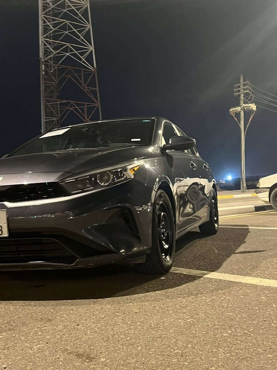 كيا فورتي 2024

السياره جديده جداا جداا واحلى من الصور 

حادثها بسيط خلفي  ( صور حادث راسلني خاص )  

مواصفاات السياره 

شاشه حجم كبير  + كامره دواره 

رادار امامي اوتو بريك   

نضام تحديد مسار للسياقه الالكترونيه

تحكم استيرن كل الجهات    

مانع انزلاق + كروز سرعة 

محرك 2000 دوش  

السياره جديده جدا جدا اي نقص مابيها 

------------------------------------------

السعر160 وبيها مجال بسيط كلش 

مكاني كربلاء 

رقمي للستفسار. ***********
