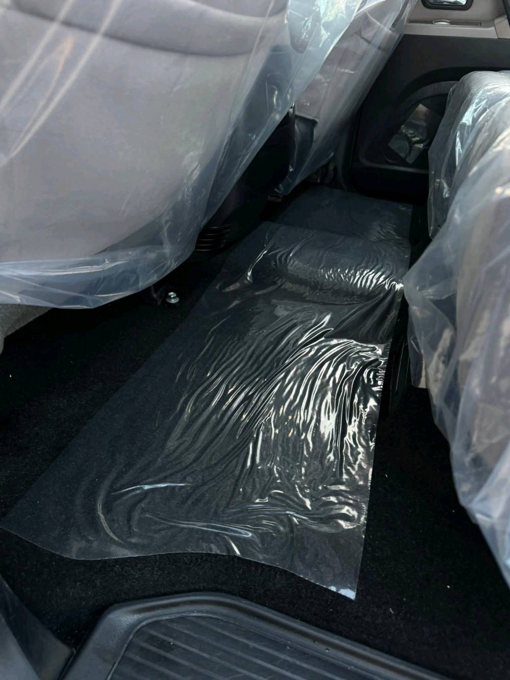 اسلام عليكم سياره للبيع   السيارة كفاله عامه  مكين او كيرر او تبريد وياه السويج موديل 2008 رقماه بغداد  للستفسار التصال ***********