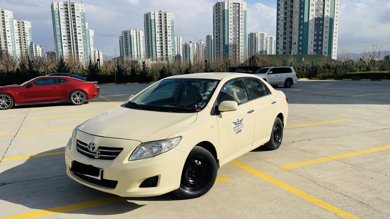 کرۆلا بیلاد تەکسی مۆدێل ٢٠٠٩ بیلاد ئۆتۆماتیک بۆ فرۆشتن سۆنەرم داناوە هیچی ناوی نەگرتووە لای دەبەی ئاوەکە کەمێک عەزێتی بووە نرخی ١٢٥$ مەعامەلە
***********
