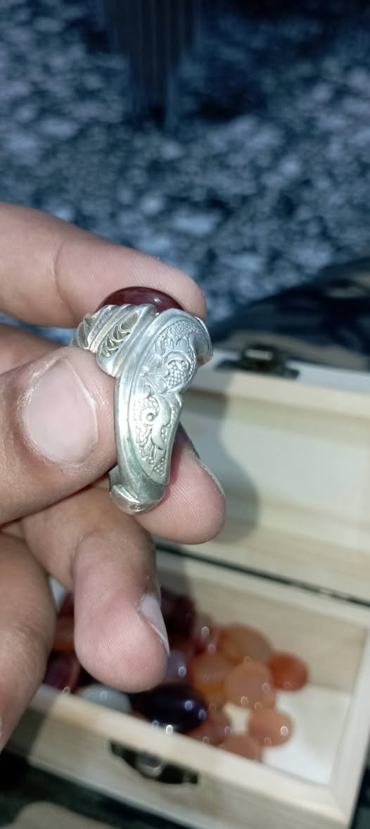 خاتم جارنيت عقيق،صياغة ثقيلة جدا السعر 225


**إذا كنت صاحب هذا الإعلان وتريد حذفه لأي سبب، رجاءا أرسل رسالة إلى الدعم الفني**