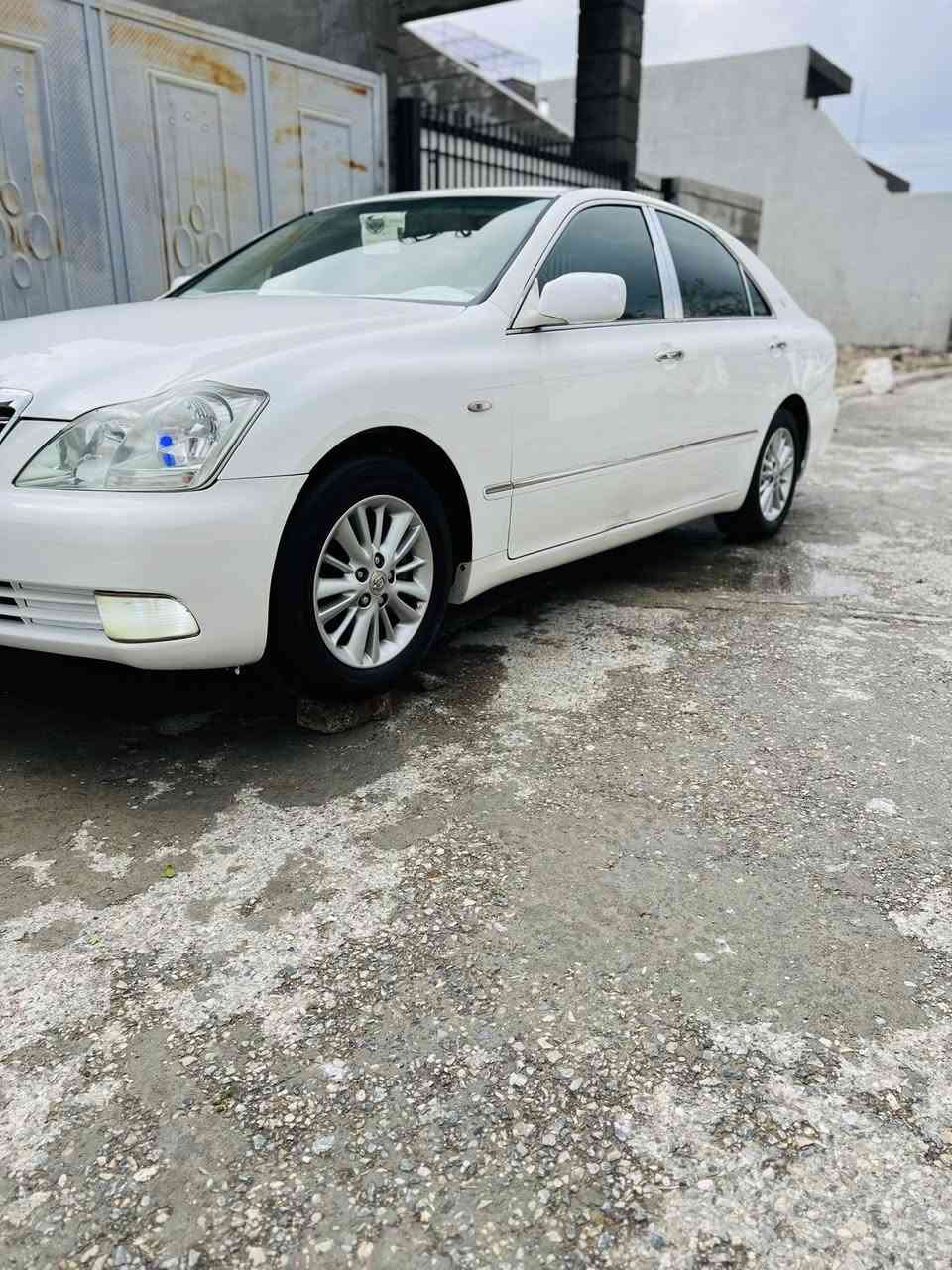 سەرەتا بەناوی خوایگەورە شاهینە موس موس یەک پارچە بۆیاخ
١٨٢ بی دوکەل ٢٠٠٥ بەسمە رەش ناورەساسی 
سەیارەکە نوکتەی پیوە نیەدەحمو لیدراو چالوشوختی نیە  شانسی کەڤەر بەشەرت 
مواسەفات دودگگمە کوشن کاتەبا پینج بەسمە ئاوینە شەفت  شاشە  مجمحە لئگزز سەیارەکە نومەیە ٢٥٠ مەسرەفی نیە کامل مەسرەفە سەقفی چالو شوختی نیە سۆنەریم داناوە رەحمەتو پیبی جوان بی خوینەوە ئەوکات تیلە سەرمان مەیەشینە مشتەری نیت ***********
