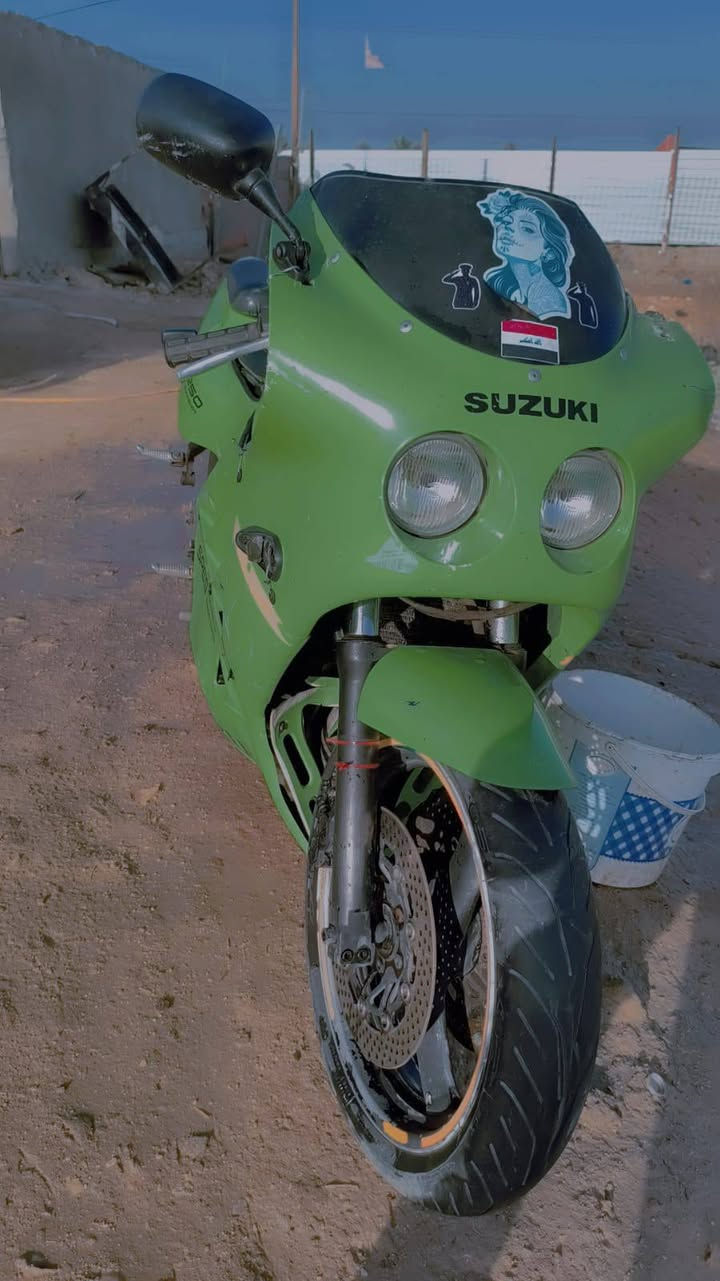 سلام عليكم بطح موديل 2000
دراجه جكسر حلوه مرتبه عوزها. نواقص بسيطه تلحيضات بكفر وتنضيف كابريته فقط مكينه مرتبه مكينه 250سيسي سعر بلاش والله 900وبيها مجال ***********
