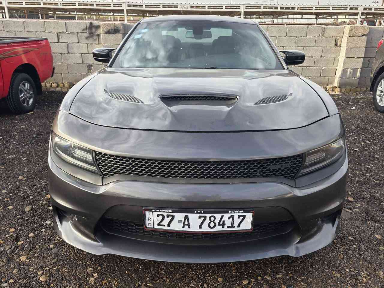 السلام عليكم للبيع جارجر 2019 جيتي حادث جاملغ وبنيد معمرات نفسيتهن سياره جديده مال جناي السعر 195 وبيها مجال العنوان ذي قار قلعه سكر رقم الهاتف ***********
