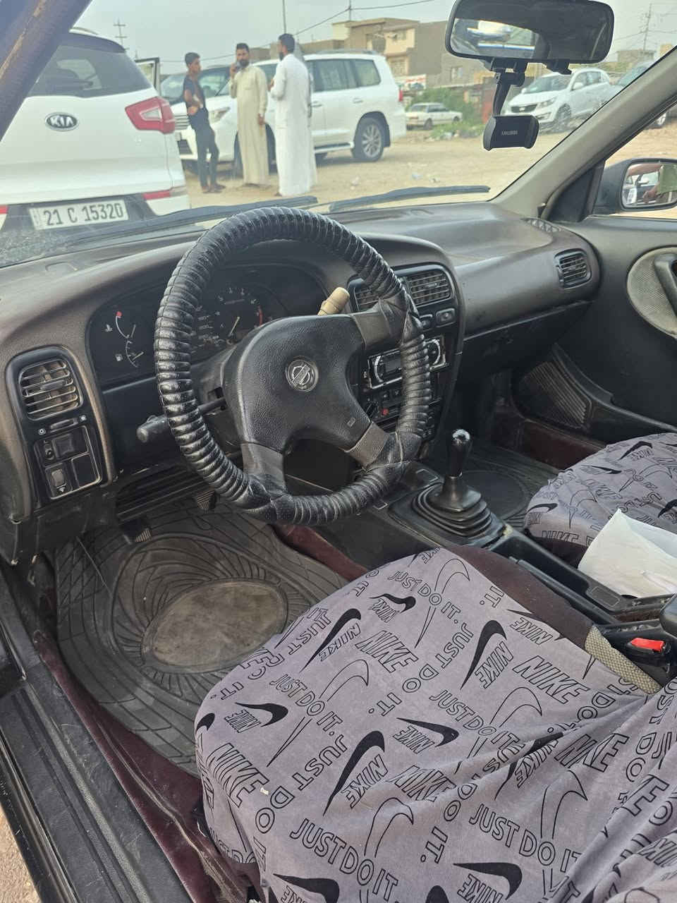 نيسان بريميرا
موديل ٩٢ 

محرك ١٦٠٠ كابريتر..  محرك بحاله جيده 

گير عادي...  تخم تاير باتري جديد 

كهربائيات كلها شغاله....  

للاستفسار ***********

مكاني بغداد قرب مجمع بسمايه السكني
