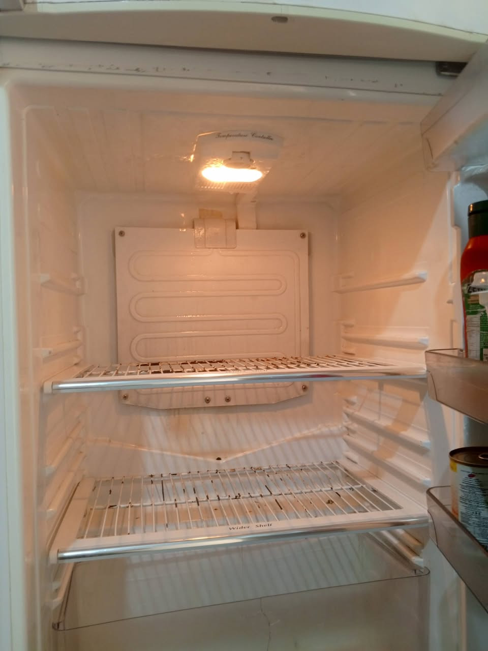 السلام عليكم ثلاجه نضافته فول تجميده هم كذالك بس الجوه مو ذيج البروده  السعر  175 مستعجل على بيعتها مكانه الكرمه قرب سيطره الاقواس متابع التعاليق اي استفسار خاص مفتوح


**إذا كنت صاحب هذا الإعلان وتريد حذفه لأي سبب، رجاءا أرسل رسالة إلى الدعم الفني**