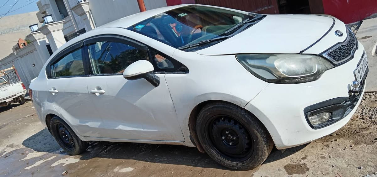 ريو ٢٠١٢ خليجي للبيع بيها طخات صغار موضحه بااصور ماشيه ١٧٠ الف كير مكينه تبريد شغالات سعرها ٨٥ ورقه
***********
