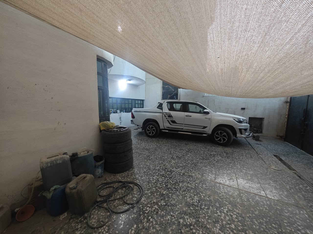 🏡 منزل واسع للبيع – الأمين الثانية
بيت مناسب للعائلة الكبيرة أو للاستثمار.
📍 سكينة – الأمين الثانية
📐 المساحة 300 متر
🏠 طابقين
المواصفات:
✔️ 5 غرف نوم
✔️ 5 حمامات
✔️ صالة كبيرة
✔️ مطبخين
✔️ مخزن
✔️ سطح
🚗 كراج سيارتين + موقف 4 سيارات خارج.
💰 السعر: 2.100.000 د.ع للمتر
📞 ***********
🌐 www.stf-asas.com
📢 إذا عندك بيت أو أرض للبيع أو الإيجار تواصل ويانا.
