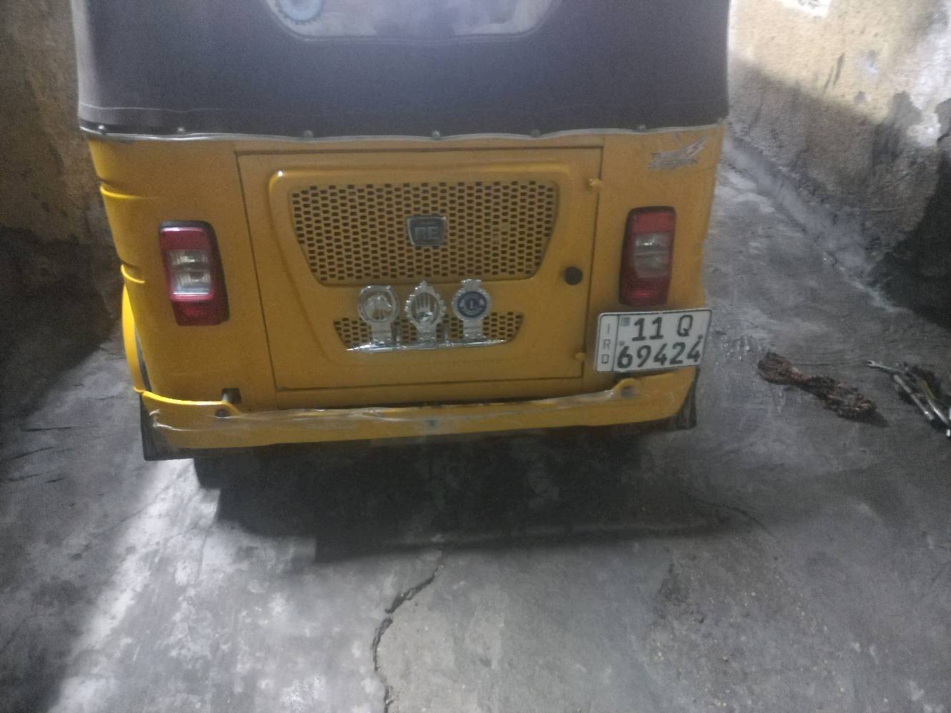 سلام علیکم تكتك للبيع كفالة عامة
تكتك تموت حلوة ريد بيع مستعجل عنواني سبع قصور شارع أبو علي 