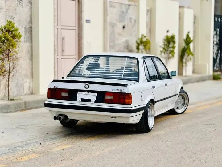 ايقونة وتحفة ليبية نادرة ف عالم BMW e30 
BMW e30 25/27 150m 🇩🇪
💎 ربي يبااااااارك 💎 لاقوة إلا بالله 💎
💎🔥💎 #تحف #طرابلس #ليبيا 💎🔥💎


**إذا كنت صاحب هذا الإعلان وتريد حذفه لأي سبب، رجاءا أرسل رسالة إلى الدعم الفني**