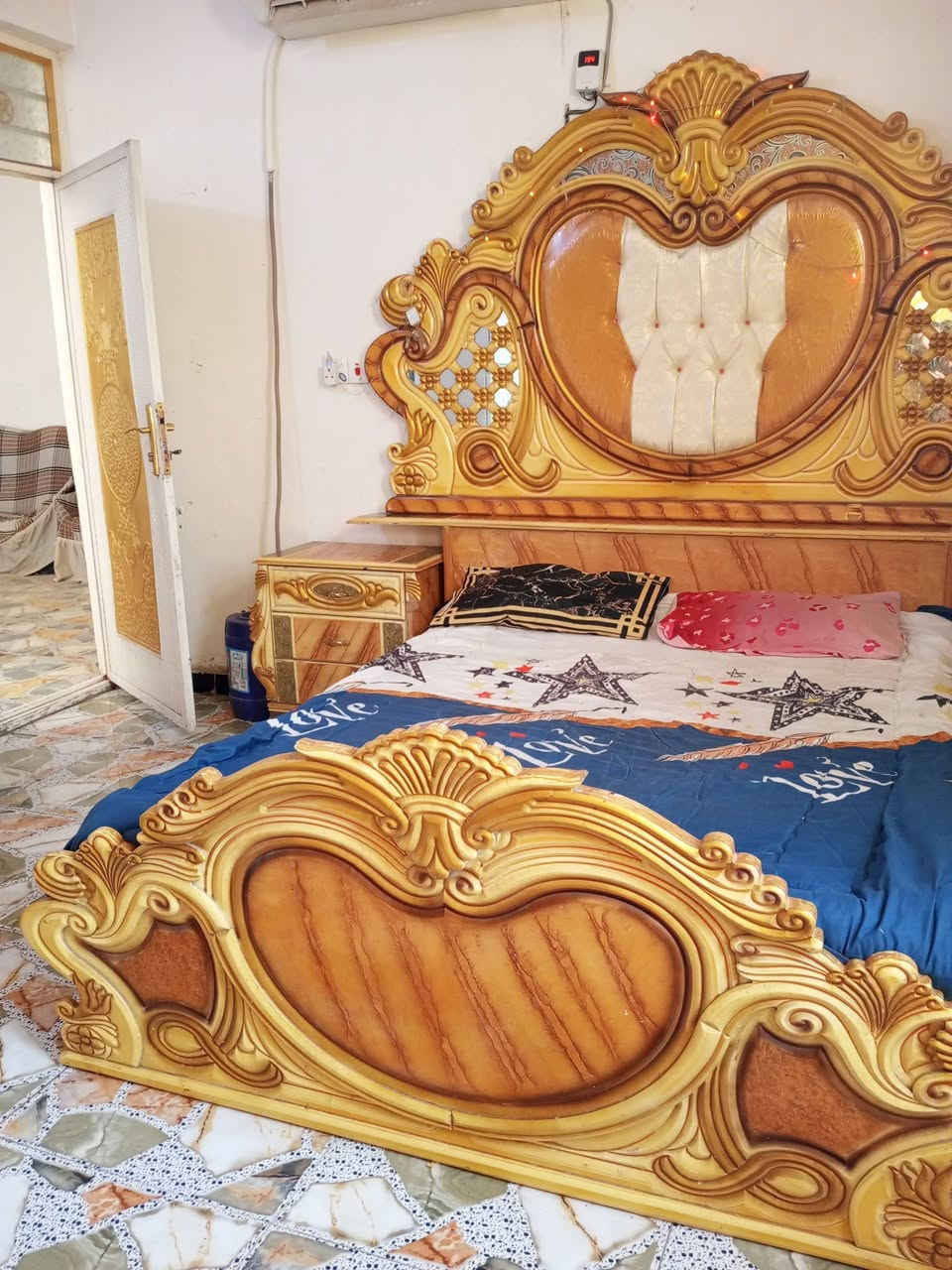 على بركه الله غرفه اخشاب للبيع ب800نضيفه صاج عنوان العماري


**إذا كنت صاحب هذا الإعلان وتريد حذفه لأي سبب، رجاءا أرسل رسالة إلى الدعم الفني**