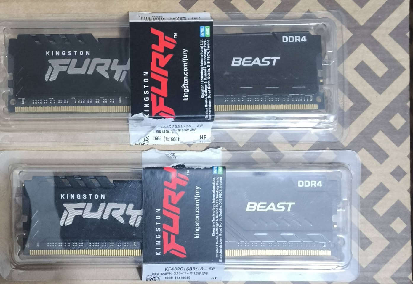 السلام عليكم 
رامات ddr4 كلهن جدد بس نوعيتين ساعات شغلتهن لغرض التجربه والفحص
M.2 ايضا جديد يجي بهالصوره ايضا فقط مفحوص 
الرامات
8+8 Asgard 3200 1.35v
جديد هذا اصلا ممفتوح 80 الف مع التوصيل
8+8 3200 crucial 1.2v
80 الف مع التوصيل
16+16 3200 king stoon fury 1.35v
175 الف مع التوصيل
M.2 2tb 175 الف مع التوصيل 
كلهن شلع  460 مع التوصيل
الاسعار نهائيه
بغداد م الصدر الاورفلي ***********
