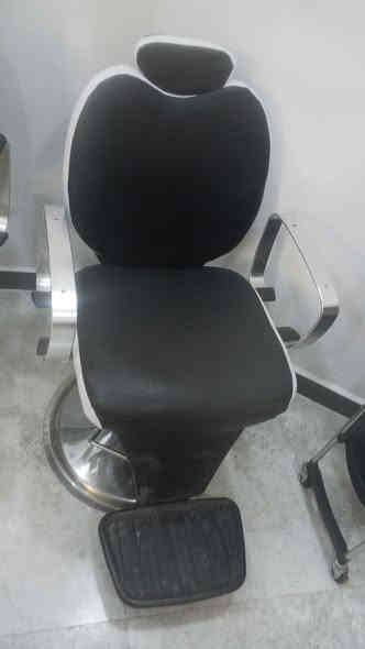 كراسي عدد 2 كلشي شغال والاسود وابيض قبل سوبع مسويله دوشمه جديده. سعرهن. 350 بيهن مجال قليل
تواصل واتساب او تصال او مازنجر.
***********
مكاني الخاجيه
#مرخصت_الادمن
