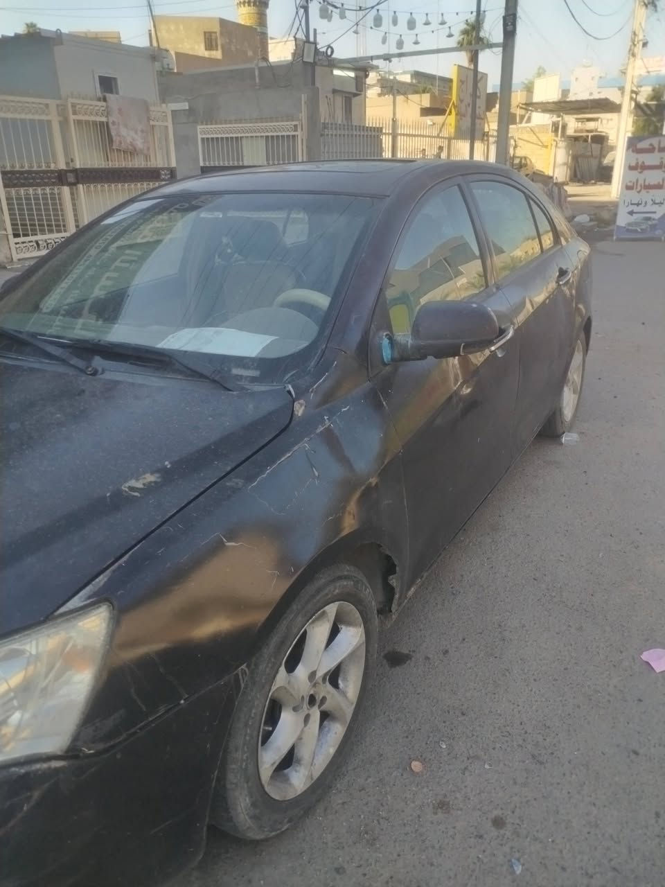 سلام عليكم سياره امكراند مديل ٣١ بيه طخات واضحه بل تصوير مكينه نضيفه كير نضيف معروضه السياره ٣٥ ورقه *********** وهاذه رقم صاحب السياره
