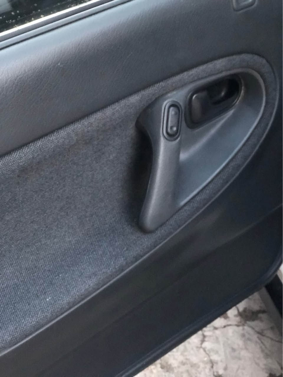 بەناوی خوی گەورە: مازدا:٦٢٦فاسۆلیا.مۆدیل١٩٩٣ ئارم پلاستیک دهۆک سەیارەکە نمونەیە لە جوانی گیر مەکینەی بەشەرت توندوو تۆڵە دیناریک مەسرەفی نیە موس براوەو ە هەمووی بەشەرت داوای48 گەلاو کەمێک مجال بۆ داواکرن پەیوەندی بە ژمارە: *********** بکە بشدار, السليمانية
