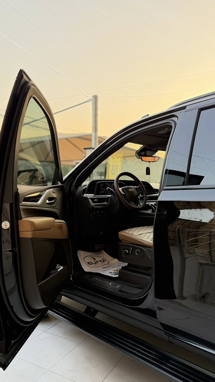 ⚠️ كديلاك خليجي وكاله المنصور  ((2023))⚠️
كديلاك خليجي وكالة المنصور 2023 
—🛑مطلوب مراوس بجي كلاس 2019 او 2020او 2021–🛑
(((36 الف كيلو ماشيه )))
((—مغلفه PPF—))
فول موصفات 
1. داخل بيجي
2. بانوراما 
3. 36 سماعه 
4. بصمه تشغيل عن بعد 
5. دفع رباعي 
6. كامرات 360درجه
7. صندوق كهرباء + ع حركه القدم 
8. كشنات تدفئه تبريد 
9. شاحن لاسلكي 
10. جكات 
11. لد داخلي متغير 
12. تبريد 3 قطع 
13. داتشو عداد بالجامه 
14.  شاشات خلفيه 
15. كأمره بالمري 
16. صيانه بالشركه مجانيه دهن فلتر مجاني 
17. رقم بغداد بسمي  /((سونر السياره موجود بلمنشور ))
19. 📍مكان السياره/بغداد شارع فلسطين 📍
20. السعر 830 ورقه وبيها مجال 🛑
21. الاستفسار:📞 ***********
