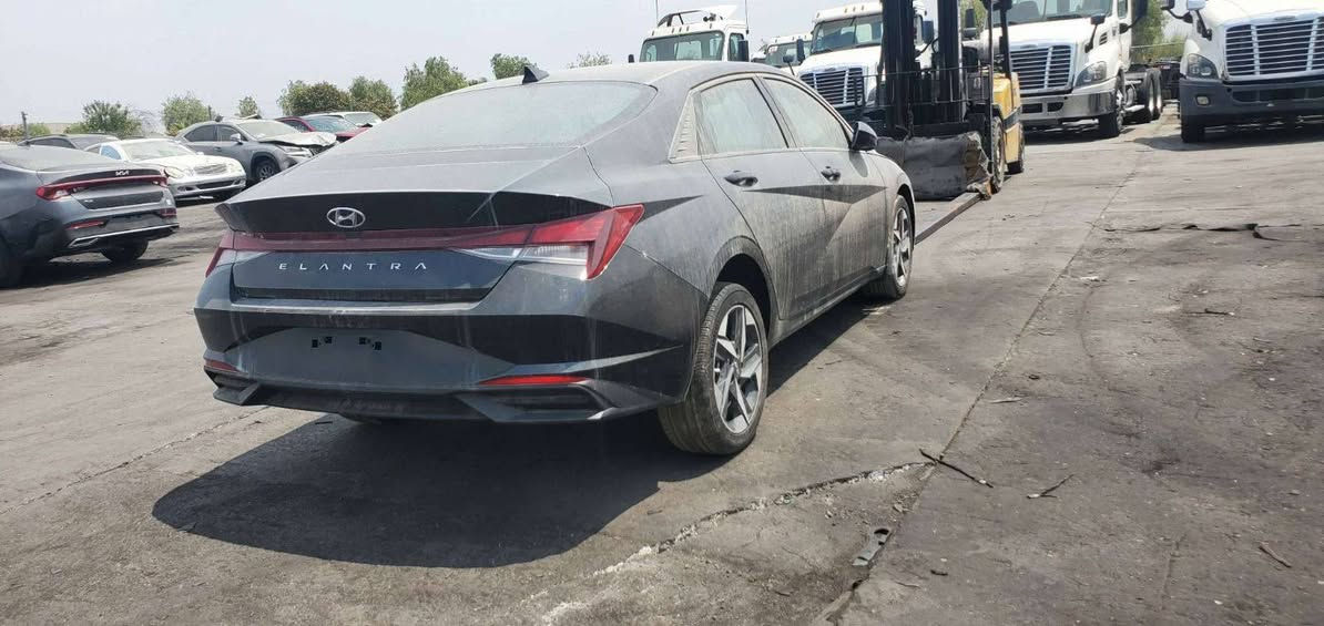 النترا للبيع ٢٠٢٣مواصفات selحادث جاملغ خلفي فقط بدون ارباك بغداد باسمي ***********
