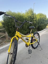 Bmx للبيع Bmx مستعمل للبيع  عايفه يمي متروك صار فتره  السعر قيم انت وا...