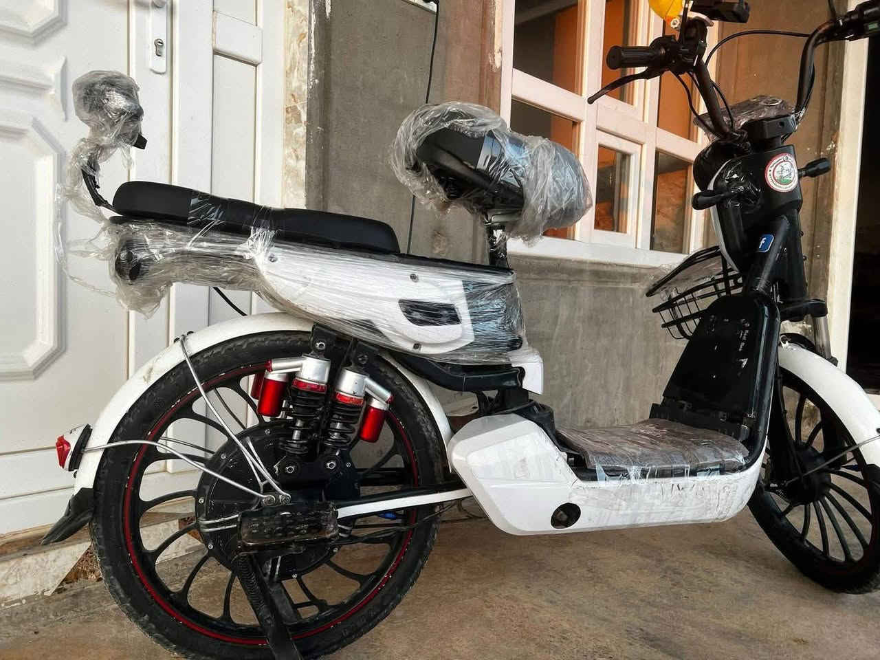 للبيع سعر 325بي مجال اشويه مو شراي لا دوخني..***********.واتساب
