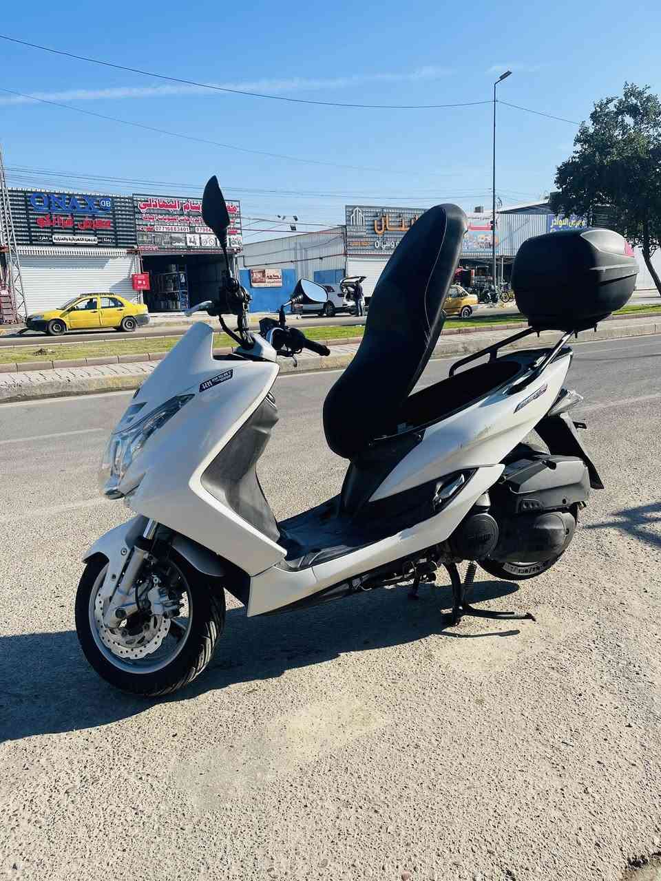 للبيع ماجسته (s) وارد يابان قبق نفخ واستاند كهربائي 

الدراجة رمبة وكفالة عامة شرط رمبة صارلهاا اقل الشهر من نازلة من الرمبة 

عداد الممشى 35,000km
عدتها وكتلوكا كامل 

العنوان بغداد الحرية 
***********
السعر مليونين وبيها مجال للشراي
