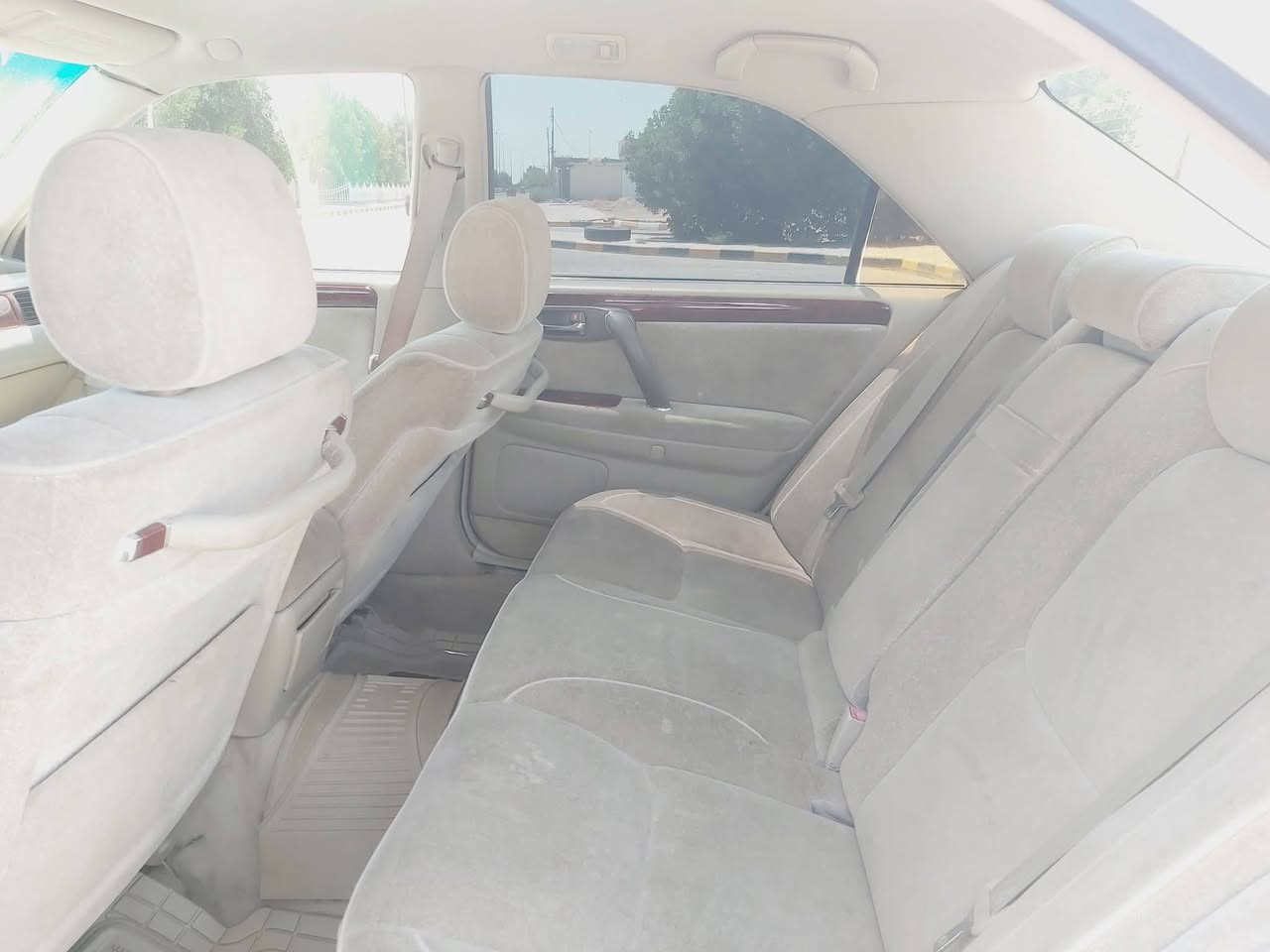 السلام عليكم 
جنون ادوات ... ... كصتين. محرك ففتي كلاص المرغوب .. دكمتين ... تبريد ثلج +تدفئة 
تخم تاير 
حداديه جديده 
بعده سبير منازل 

مرقم سليمانية . .. لوحات +سنوية+ ع رقم الشاصي  باجات اصليات ع الضمان . شغل مرتب ومضبوط 
سعر 40 قفل 

العنوان ميسان /***********
