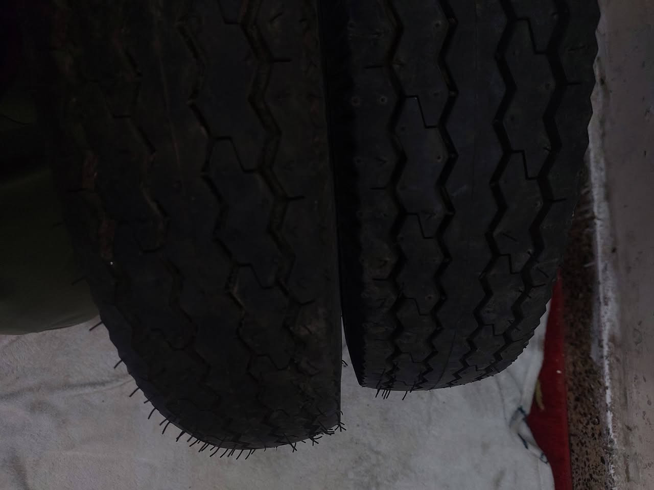 تايرات كاملة جوبلس جديد مامشدود بعدهن مخلوعات مامنفوخ سعر 65 الف اصلي شركة توصيل موجود


**إذا كنت صاحب هذا الإعلان وتريد حذفه لأي سبب، رجاءا أرسل رسالة إلى الدعم الفني**