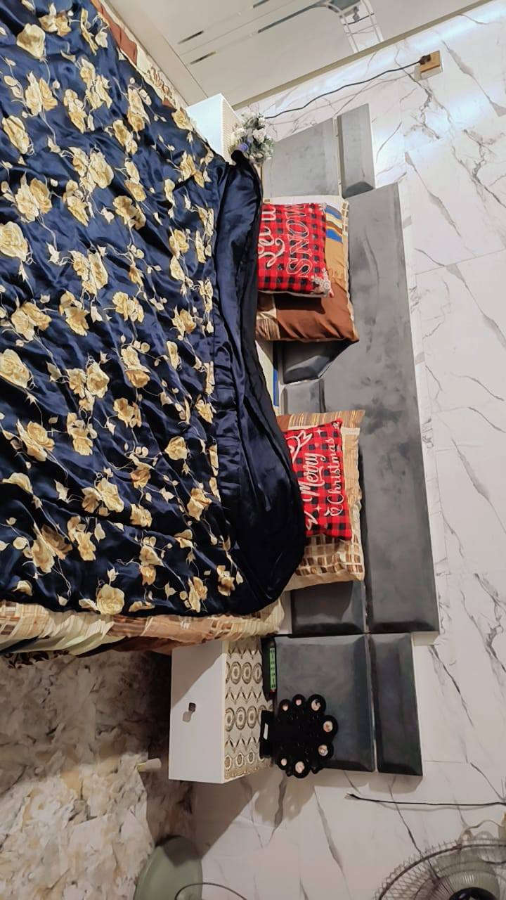 السلام عليكم غرفة نوم تركيه نضيفه 5 قطع نضافه 90/ 100  س575 وبيه مجال مكاني بغداد الشعله الرقم ‏‪***********‬‏ بي واتساب
