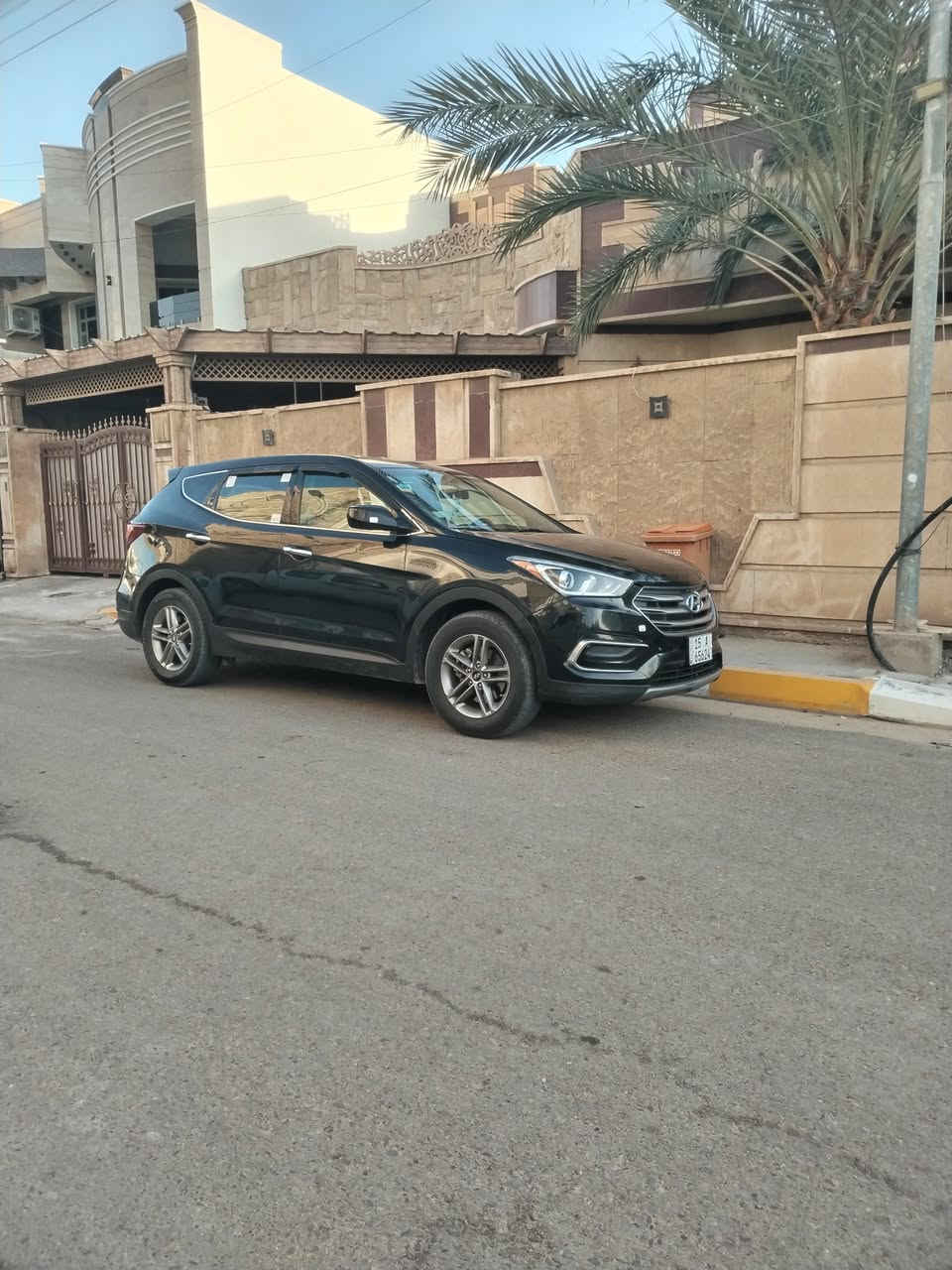 سياره ستنافي للبيع وارد امريكي موديل 2017 كير ومحرك مكفولات حداديه فول جديد رقم انبار بإسمي السعر 155$ وبيها مجال بسيط مكان الفلوجة او الكرمه
***********
