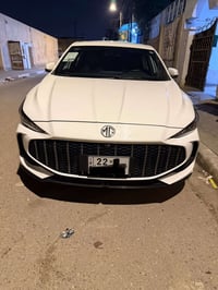 ام جي مديل 2025 بعدهه زيرو ماشيه 3 الاف كفاله من الزلق فول مواصفات فتح...