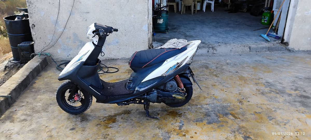 السلام عليكم دراجه ماكس عدله دراجه انظف من الصور كامل ما عيزه برغي واحد  مكاني بصره قضاء المدينه الشراي ابخدمته رقمي واتساب ‏‪0777 249 4693‬‏
