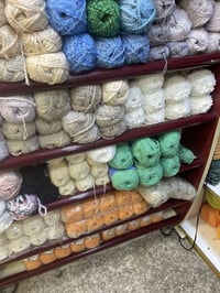 الصوف تركي عليه العرض فقط الالوان معروضه بصوره تقريبا 120 قطعه باقيه ا...
