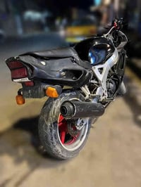 للبيع دراجه هوندا cbr 900   موديل 1998   بغداد اوراق اصوليه  للاستفسار...