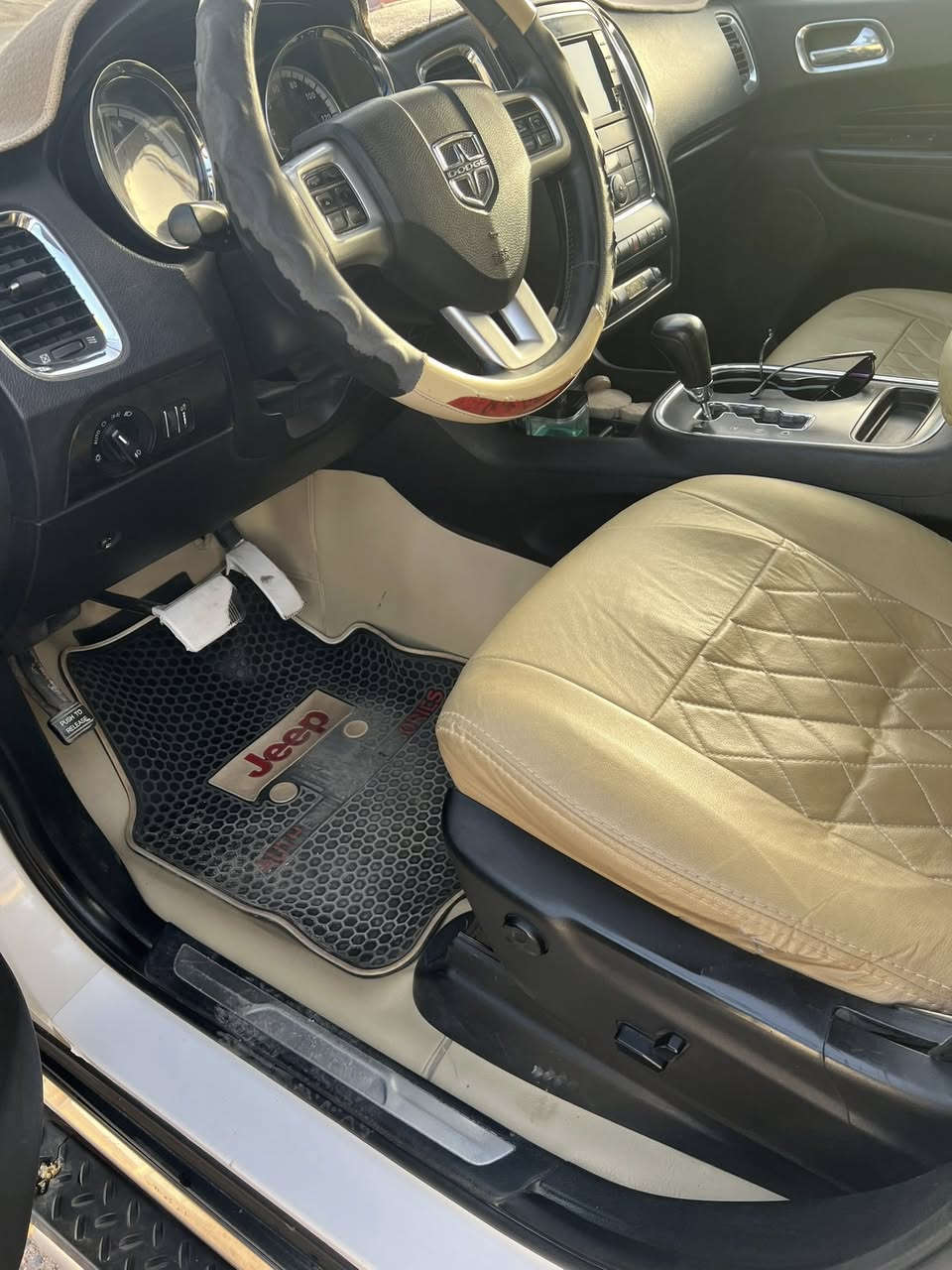 السلام عليكم 
دورنكوً. موديل ١٢ وراد كندي محرك وكير بلاديه مكفول وحداديه وتخمً تاير بيها طربتين جاملق الخلفي ثلاث قطع تبريد تشغيل عن بعد رقمها بغداد مكاني بلبصره سعرها 175


**إذا كنت صاحب هذا الإعلان وتريد حذفه لأي سبب، رجاءا أرسل رسالة إلى الدعم الفني**