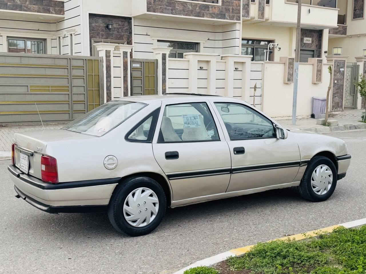 اوبل فكترا للبيع
موديل 1991
رقم كركوك مشروع وطني سنويه جديد لحد 29 شرط التحويل 
كير ومحرك شرط لاصرف ولا بخار
كهربائيات وتخم تاير وصدر امامي وخلفي كلها جديد
سقف سلايت وجام كهربائي
سياره صبغ عام للجماليه فقط بدون ضربه
السعر 38
***********
