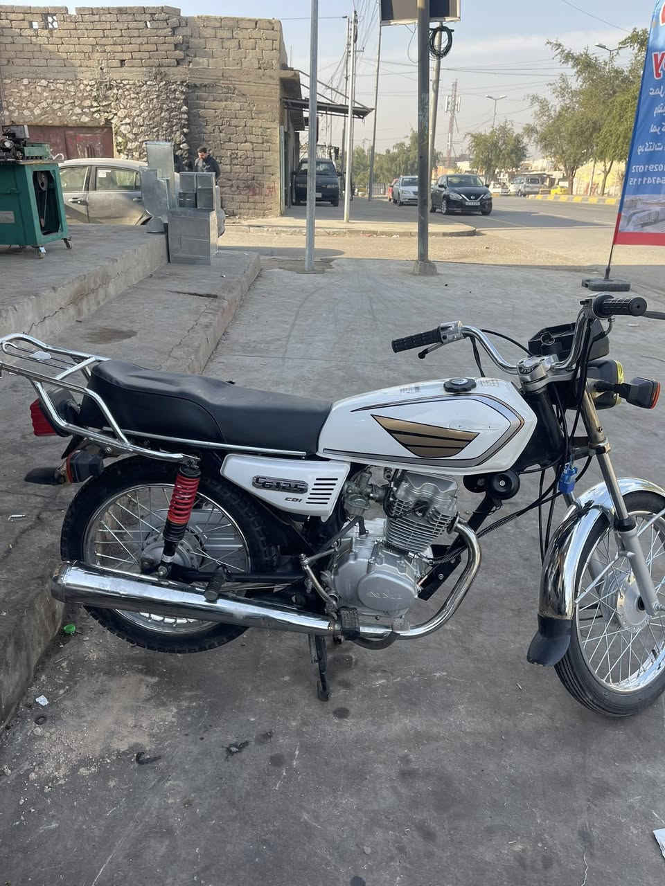 دراجه نامه 2024 البيع مفتوح الباقي شرط السعر 450 وبيه مجال مكاني حي البكر ***********
