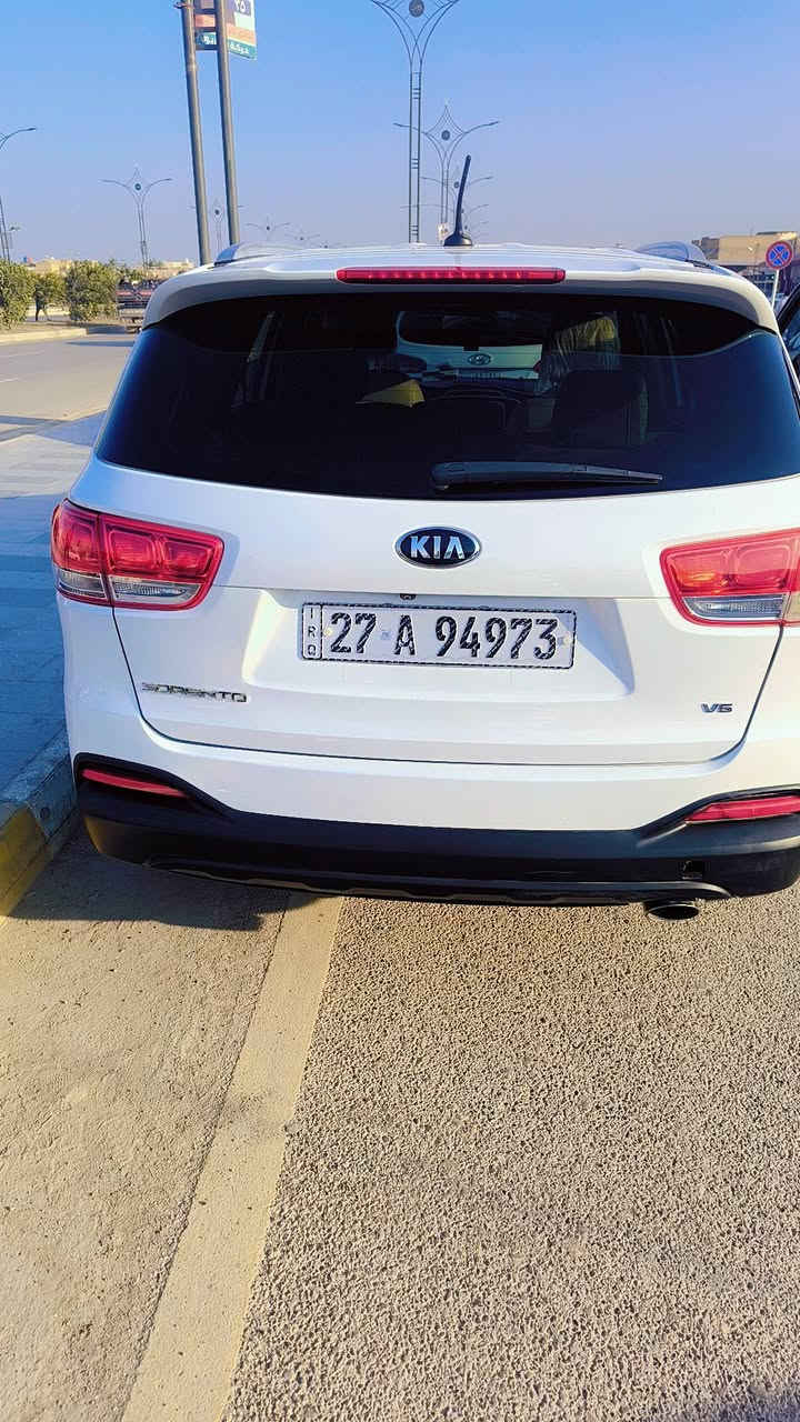 السلام عليكم 
لبيع سورنتو  ذي قار 17 6سلندرامريكي ضربته دعاميه اماميه فقط والباقي مكفول من الصبغ والتبديل ماشيه 84 السياره جاهزه من كلشي حداديه تخم تاير المكينه مامفتوحه السعر 200 
رقم الهاتف ***********
