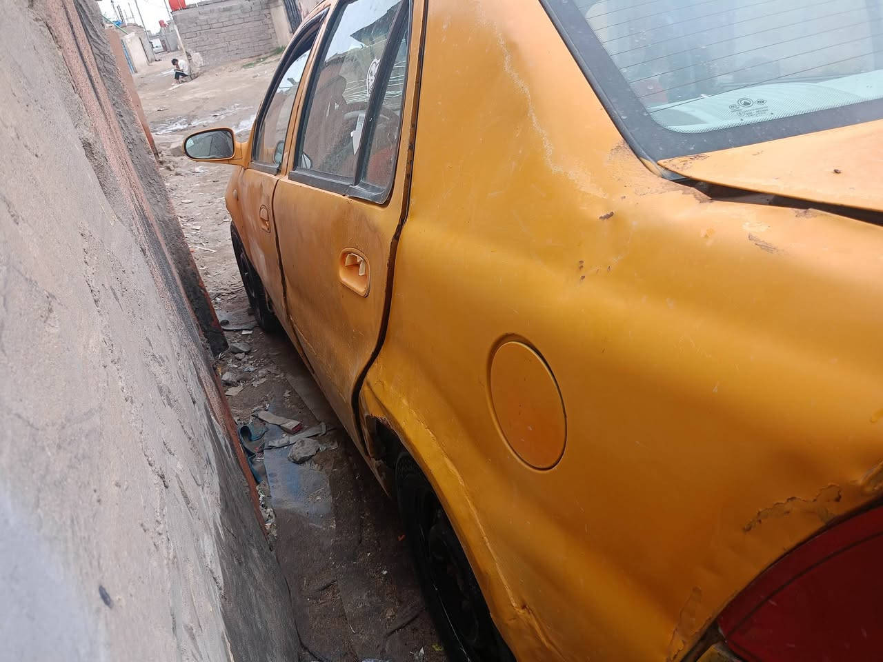 من رخصة الادمن سياره سي كي رقم الماني سنويه ضايعه اكفل فقط عن السرقه لباقي كوم حديد سياره شغاله ما عوزها شي الدينمو يحتاجله فحمات يفقد شحن محرك كورله .....رجاً لمو شراي لا يتعبني ولا يراسلني سعرها $900  وبيها مجال للشراي  التواصل فقط وتساب *********** العنوان البصره الزبير
