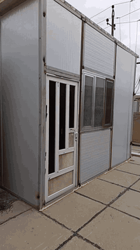 سندويش جديد آمانت الله ما استعملته مجردينفصل متحرك مو ثابت يصير 4 قطع ...